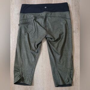 Lululemon Athletica Olive Green Cropped Leggings